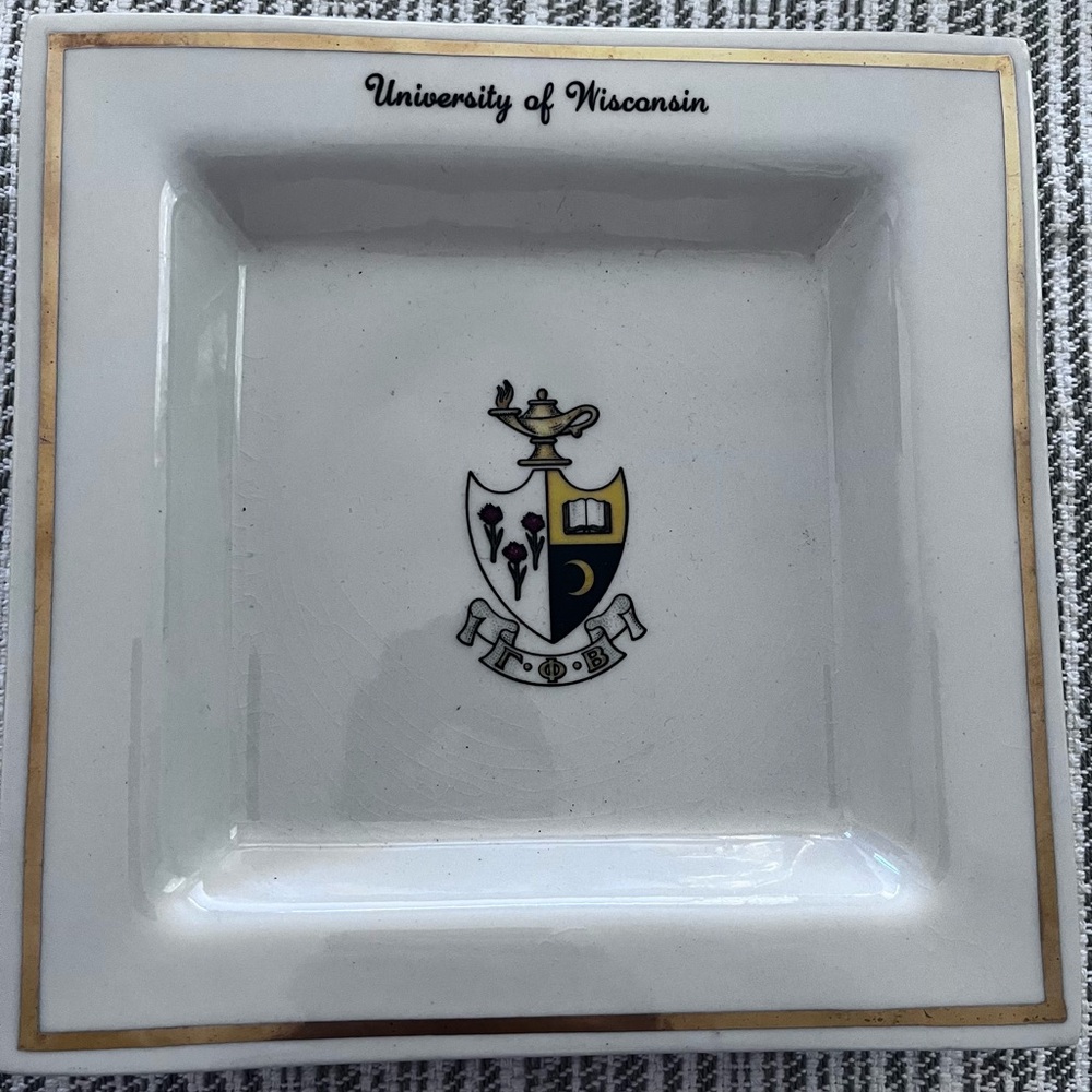 Vintage University Of Wisconsin Gamma Phi Beta Balfour 7”x7” Collector Plate